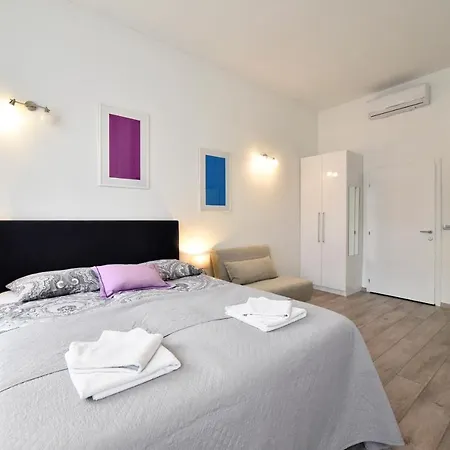 Deluxe Apartments Ria Zagreb Exterior photo