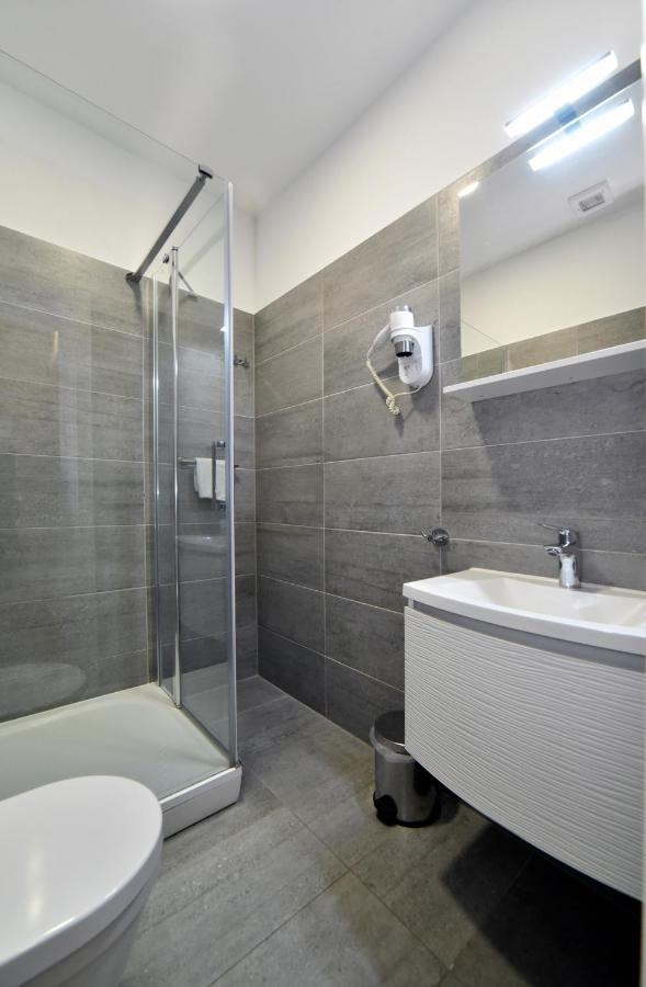 Deluxe Ria * Zagreb