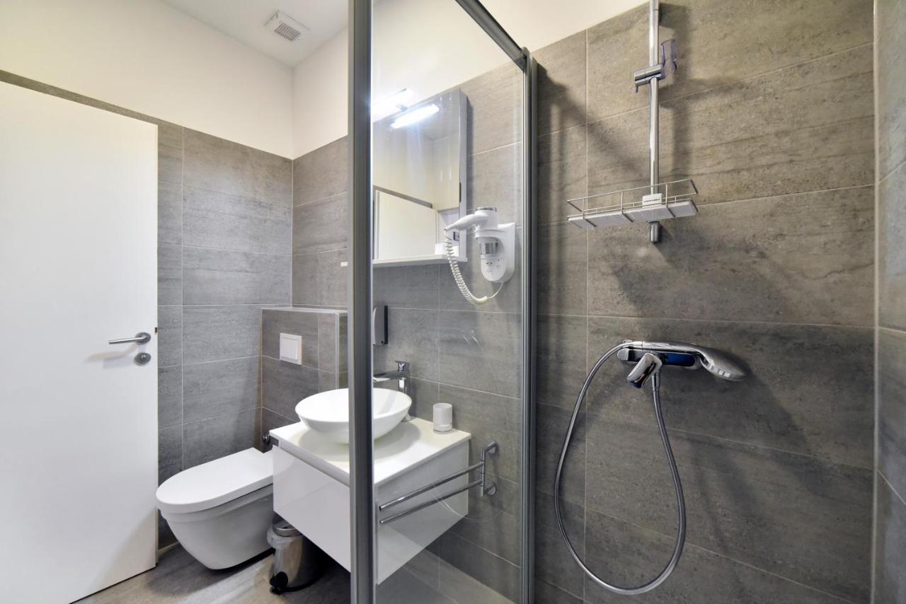 Deluxe Ria Apartment